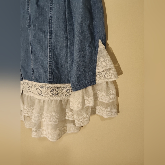 Denim and lace button up blouse - Picture 3 of 5